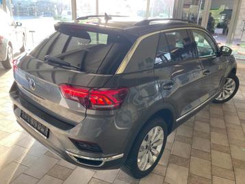 T-Roc SPORT 150tsi -AUTOMAAT -App -LEDER/Stof -Camera -Trkhk beschikbaar voor biedingen
