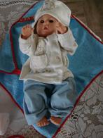 2 baby poppen met kleedjes en handdoek en slabbetjes, Kinderen en Baby's, Gebruikt, Ophalen of Verzenden, Babypop