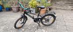 Btwin jongensfiets zwart blauw 16 inch, Ophalen, Gebruikt