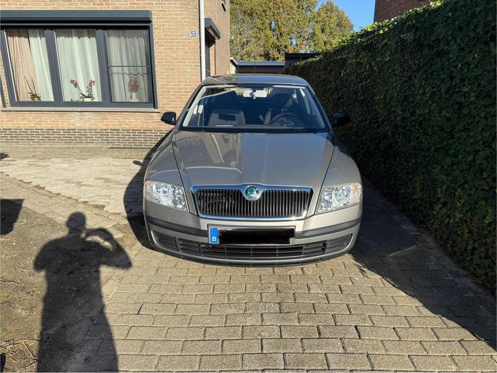 Scoda Ocvavia, Auto's, Skoda, Particulier, Octavia, Benzine, Euro 4, Berline, 5 deurs, Handgeschakeld, Beige, Zwart, Stof, Voorwielaandrijving