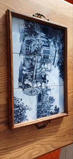 Oude opdienschaal met delft tegels 48 cm op 33 cm, Ophalen