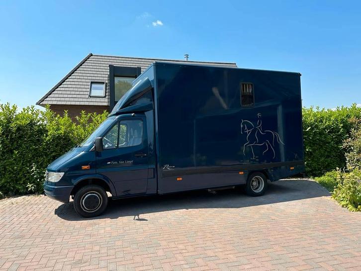 Paardenwagen/B rijbewijs Mercedes, Animaux & Accessoires, Chevaux & Poneys | Semi-remorques & Remorques, Utilisé, Autres types