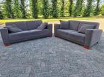 1 of 2 Bruine bankstellen / banken set in stof bruin, Hout, 150 tot 200 cm, 75 tot 100 cm, Ophalen of Verzenden