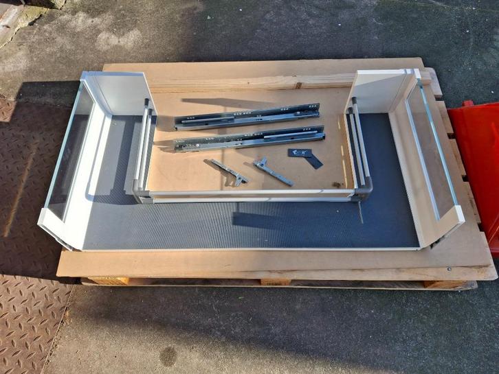 BLUM lade voor onder spoeltafel, Huis en Inrichting, Keuken | Keukenelementen, Gebruikt, Wit, Ophalen