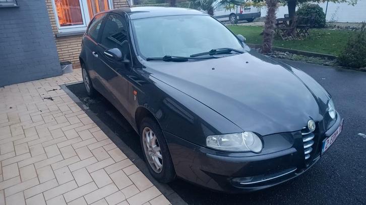Alfa Romeo 147 1.6e twin spark 2004, Autos, Alfa Romeo, Particulier, Essence, Euro 4, Vert, Enlèvement