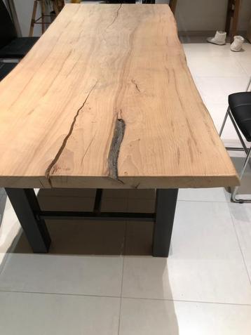Boomstamtafel eettafel beschikbaar voor biedingen