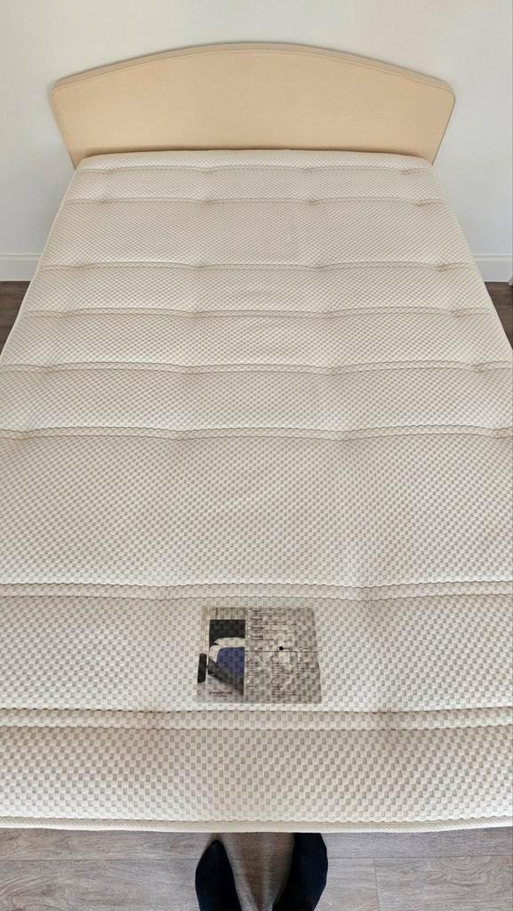 KOOPJE: MAGNITUDE BOXSPRING 200 X 140 INCL SPECIALE DRAGER, Huis en Inrichting, Slaapkamer | Boxsprings, Zo goed als nieuw, Ophalen