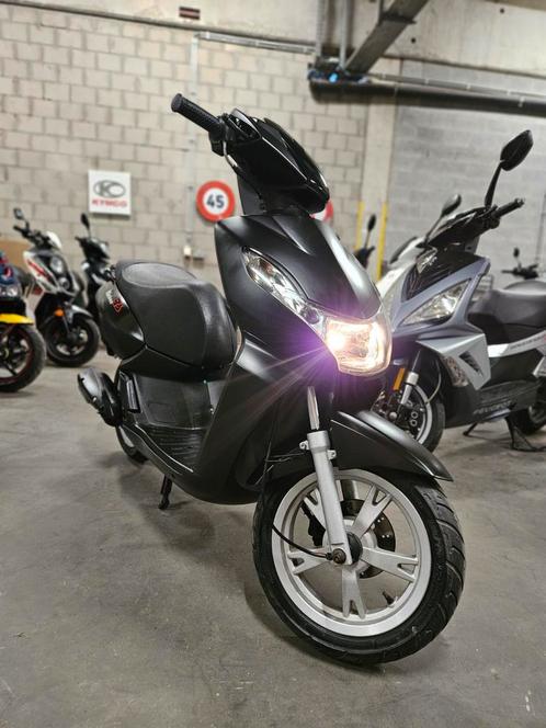 Peugeot Kisbee RS edition 50cc klasse B 2012 - 12.859 km, Fietsen en Brommers, Scooters | Peugeot, Gebruikt, Overige modellen