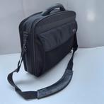 Targus laptop schoudertas: 17 inch 46 x 37 x10 cm., Computers en Software, Ophalen of Verzenden, 17 inch of meer, Zo goed als nieuw