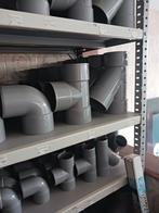 PVC AFVOERBUIZEN EN NOG 1000 HULPSTUKKEN  ZIE BESCHRIJVING., Doe-het-zelf en Bouw, Buizen en Afvoer, Ophalen, Zo goed als nieuw