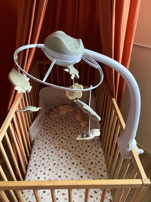 Infantino mobiel, Kinderen en Baby's, Speelgoed | Babyspeelgoed, Zo goed als nieuw, Mobiel, Met licht, Met geluid, Ophalen