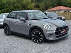 Mini Cooper 1.5IA Automaat Nieuw Model Led Xenon Navi Airco, Auto's, Gebruikt, 1290 kg, Bedrijf, 5 deurs