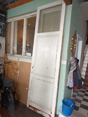 Oude deur - 2m85 hoog, 84cm breed beschikbaar voor biedingen
