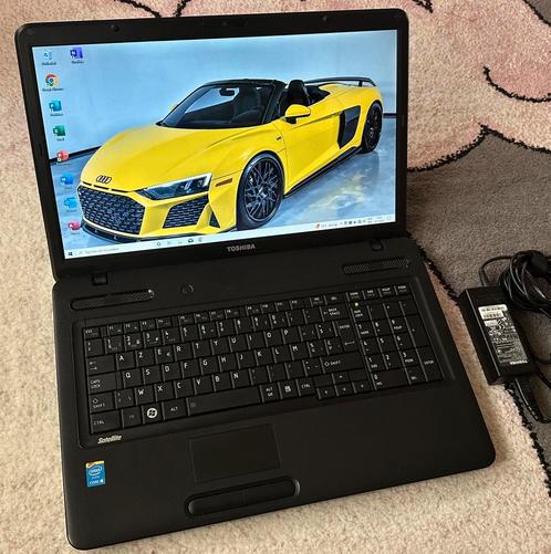 Mooie 17.3”Toshiba/ i3 proc/8gb ram/256gb ssd/Win 10/Office/, Computers en Software, Windows Laptops, Zo goed als nieuw, SSD, Ophalen