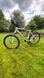 VTT giant taille L ( roues 26 pouces ), Heren, Hardtail, Giant