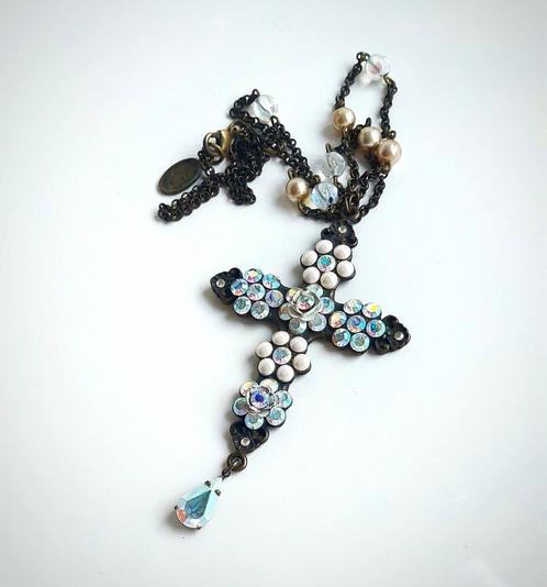 Michal Negrin: handgemaakte ketting, Handtassen en Accessoires, Broches, Zo goed als nieuw, Koper, Met kristal, Met parel, Ophalen of Verzenden