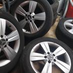 4 velgen en 4 banden. Mercedes Viano. Afmetingen 225 55 17., Auto-onderdelen, Banden en Velgen, Ophalen, Gebruikt, Band(en)