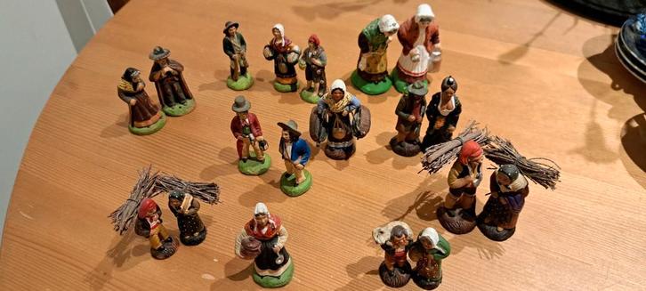 Santon miniature prix à  l'unité, Collections, Statues & Figurines, Comme neuf, Enlèvement