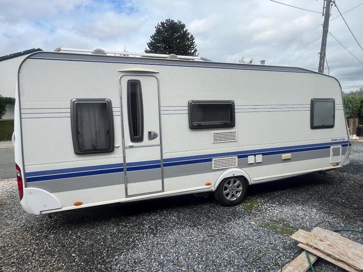 Caravane, Caravans en Kamperen, Caravans, Bedrijf, tot en met 6, 1500 - 2000 kg, Overige, Hobby, Dwars-stapelbed, Frans bed, Omvormbare zithoek