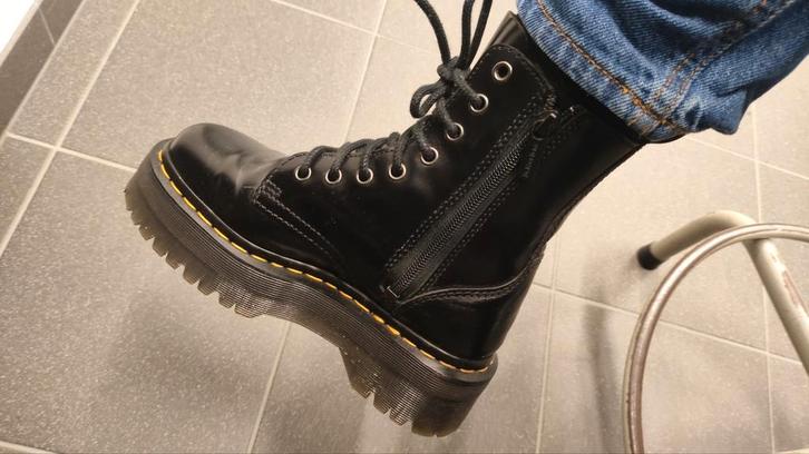 Dr Martens Jadon III, Vêtements | Femmes, Chaussures, Enlèvement ou Envoi