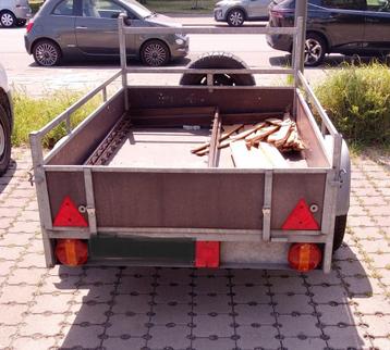 Aanhangwagen TE HUUR beschikbaar voor biedingen