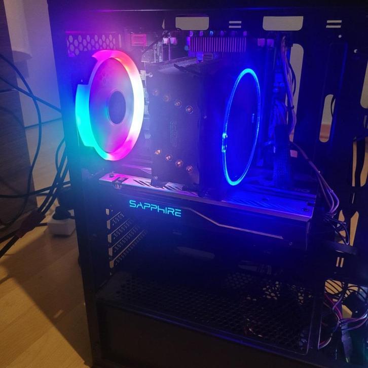 Budget Gaming PC met Keyboard, Games en Spelcomputers, Games | Pc, Gebruikt, Ophalen