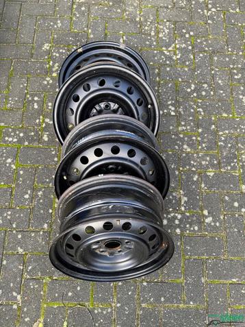 4 x Toyota velg Steek 5 x 114 16 Inch ET44-45 KFZ9265 beschikbaar voor biedingen