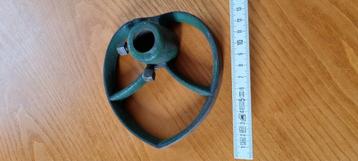 Gietijzeren machine wiel 712gr groen beschikbaar voor biedingen