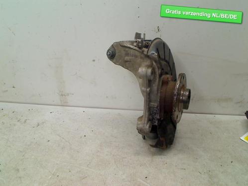 WIELNAAF LINKS VOOR Passat Variant (365) (3C0407257F), Auto-onderdelen, Remmen en Aandrijving, Volkswagen, Gebruikt