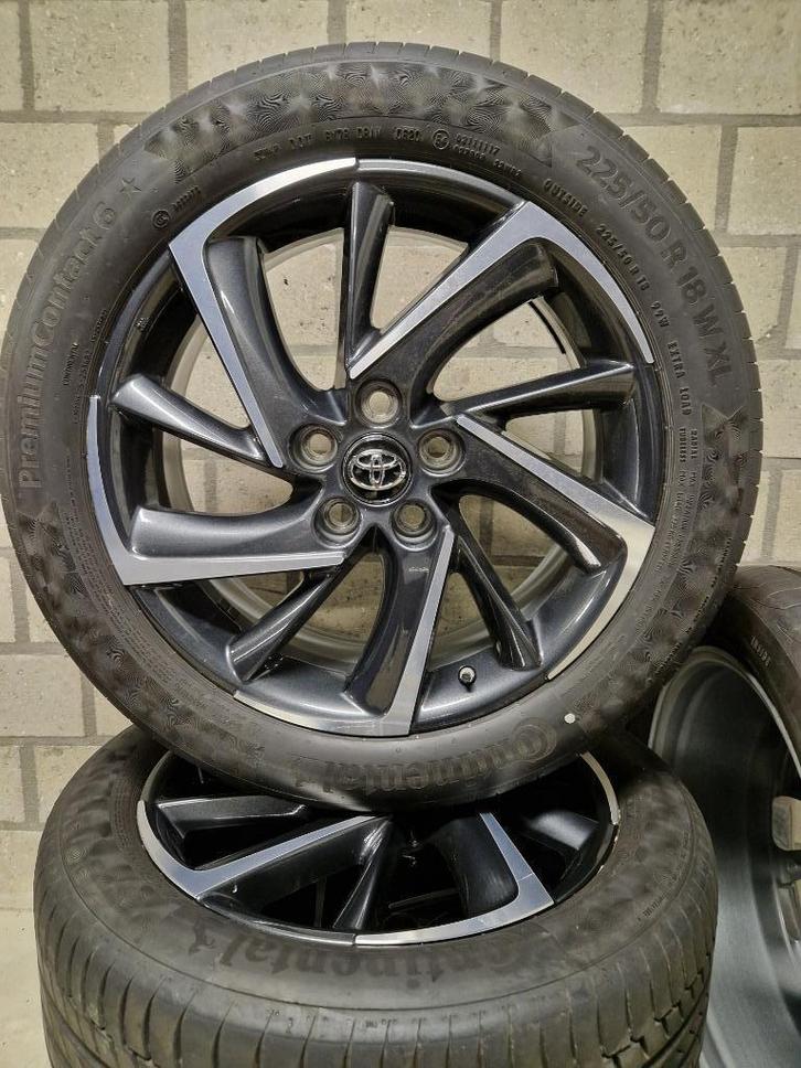 Toyota CH-R lichtmetalen velgen met Continental banden, Auto-onderdelen, Overige Auto-onderdelen, Toyota, Ophalen