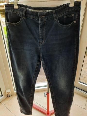 Mooie broek MARCCAIN - 6 beschikbaar voor biedingen