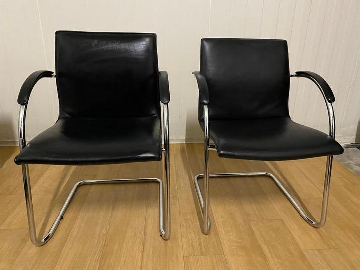 OPRUIMING - 2x Walter Knoll stoelen George Cantilever, Huis en Inrichting, Stoelen, Zo goed als nieuw, Twee, Leer, Zwart, Ophalen of Verzenden