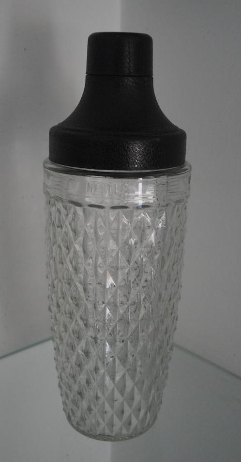 Vintage Shaker Nestle en verre..., Collections, Collections Autre, Comme neuf, Enlèvement ou Envoi