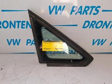 Driehoeks Ruit rechts-voor van een Volkswagen Caddy beschikbaar voor biedingen