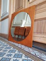 Round Mirror in Square Wooden Frame, 1970s, Antiek en Kunst, Antiek | Spiegels, Ophalen