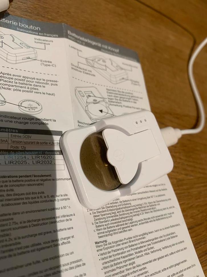 Nieuwe USB-C-knoopcellader, Computers en Software, Accu's en Batterijen, Zo goed als nieuw, Ophalen of Verzenden