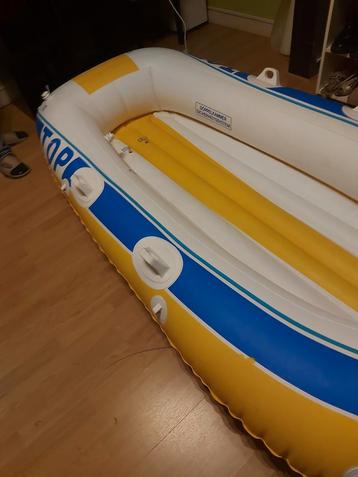 Joli bateau, Enlèvement, Comme neuf