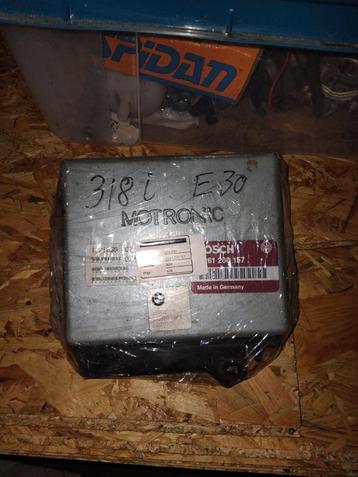 BMW E30 318i ecu beschikbaar voor biedingen