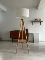 Staanlamp, 150 tot 200 cm, Modern, hedendaagse, Zo goed als nieuw, Hout