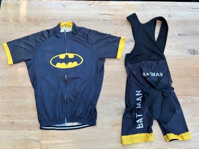 Kit de cyclisme Batman - manches courtes (L), Vélos & Vélomoteurs, Accessoires vélo | Vêtements de cyclisme, Utilisé, Hommes, L