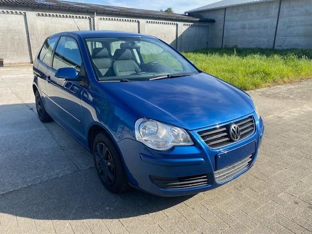 Propere VW Polo 1.2benz 180000km bj:2005  gekeurd v verkoop, Auto's, Volkswagen, Voorwielaandrijving, Stof, Zwart, Blauw