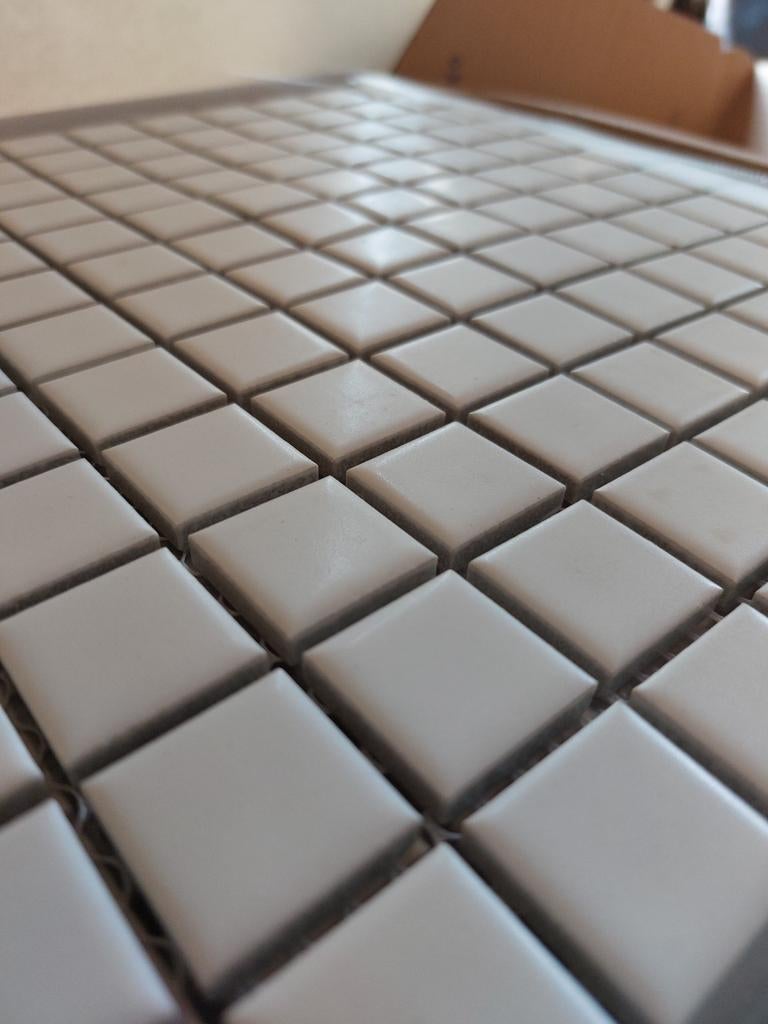 Mat wit keramisch mozaïek. 23x23mm, 4m2 nieuw, Keramiek