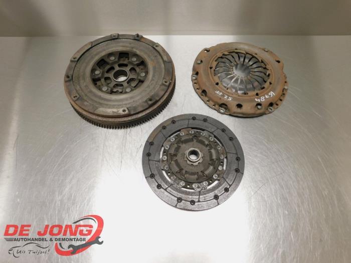 Volant d'inertie masse double d'un Opel Zafira B, -, Opel, 3 mois de garantie, Utilisé