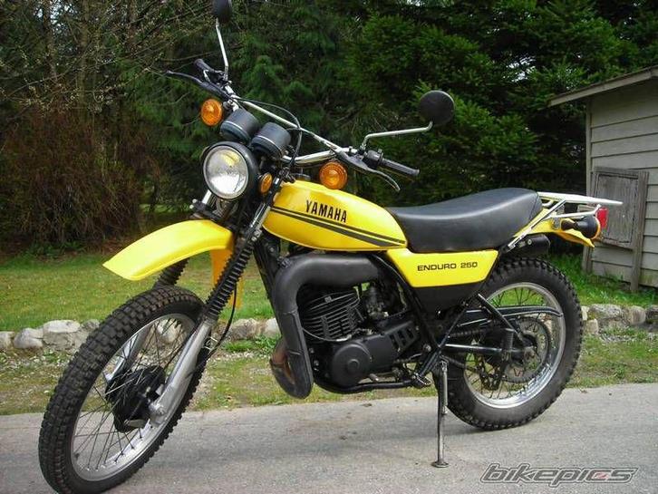 Gezocht: Klassieke/ Vintage 125 2 takt enduro, Motos, Motos | Oldtimers & Ancêtres, Enduro, jusqu'à 11 kW, Enlèvement ou Envoi
