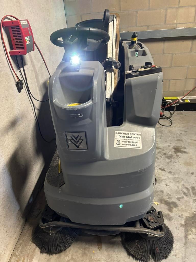 Karcher B 150 R, Doe-het-zelf en Bouw, Reinigingsmachines, Ophalen, Gebruikt, Schrobmachine