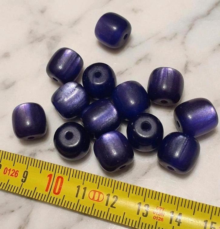 lot kralen 13 holografische paarse katoog, Hobby en Vrije tijd, Kralen en Sieraden maken, Nieuw, Kraal, Ophalen of Verzenden