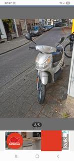 Peugeot looxer met alle papieren deel een en deel twee, Fietsen en Brommers, Snorfietsen en Snorscooters, Ophalen of Verzenden