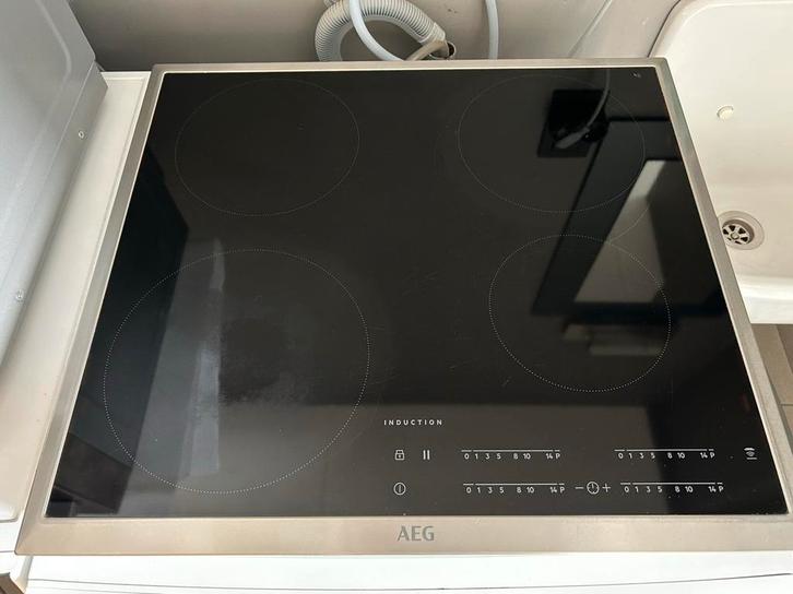 AEG inductiekookplaat-60cm-goed werkend-inbouw, Electroménager, Tables de cuisson, Comme neuf, Encastré, 4 zones de cuisson, Enlèvement