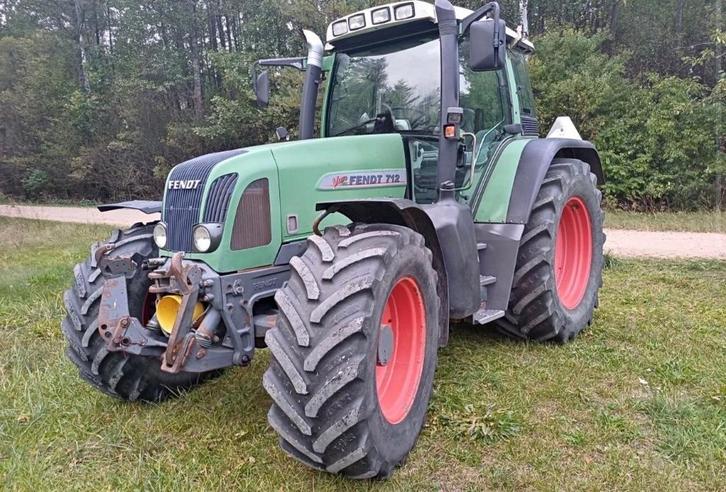 Fendt 712 Com2 - Année de construction 2005 - 8934 travail, Articles professionnels, Agriculture | Tracteurs, 7500 à 10000, Fendt