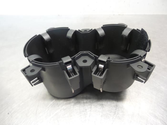 Porte-gobelet d'un Audi Q5 (Q5 08-), Autos : Pièces & Accessoires, Habitacle & Garnissage, Utilisé, 3 mois de garantie, Enlèvement ou Envoi